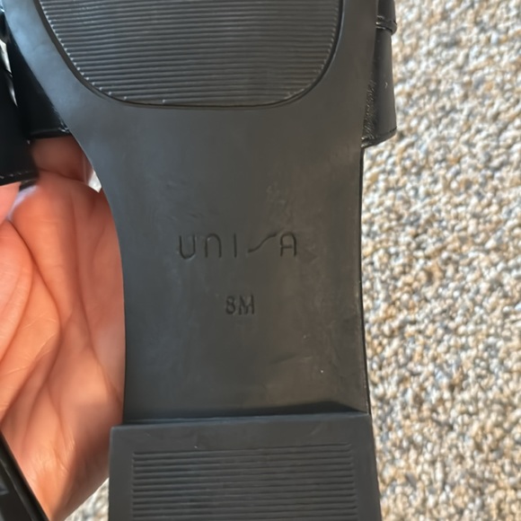 Unisa Chain Embellished Slip On Sandals - size 8 NEW - Picture 6 of 10